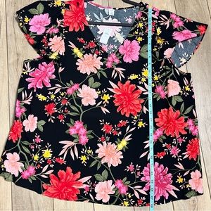Old Navy Red Floral Short Sleeve Top Size 1X NWT
